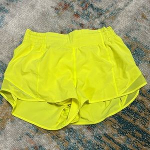 size 8 lululemon shorts